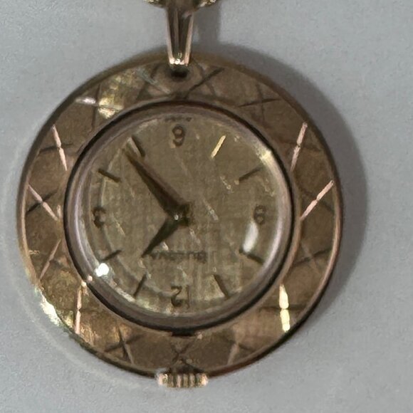 Vintage Bulova Pendant Necklace Mechanical Watch Fabulous Condition